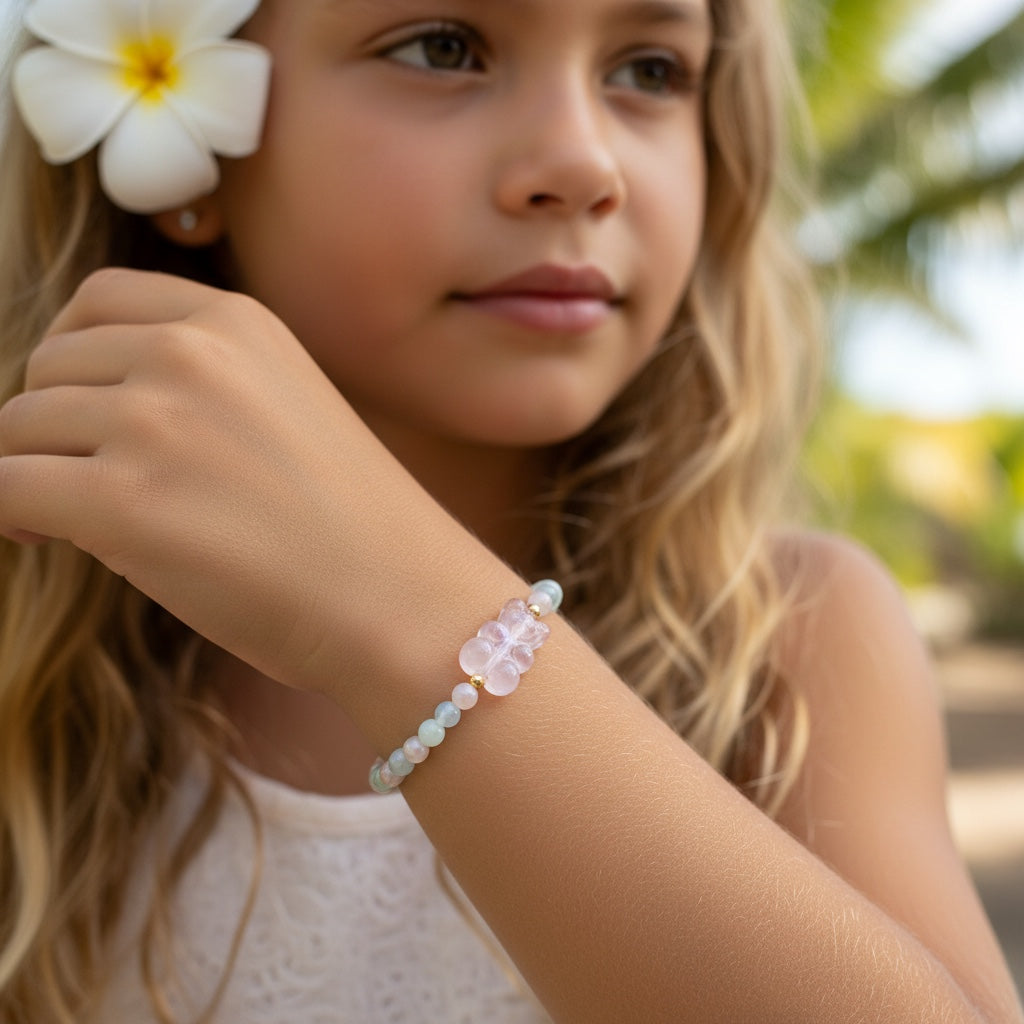 Le doudou version bijoux fille - Bracelet enfant avec ourson pailleté rose 🧸
